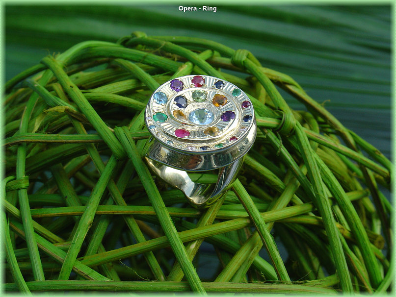 Opera Ring